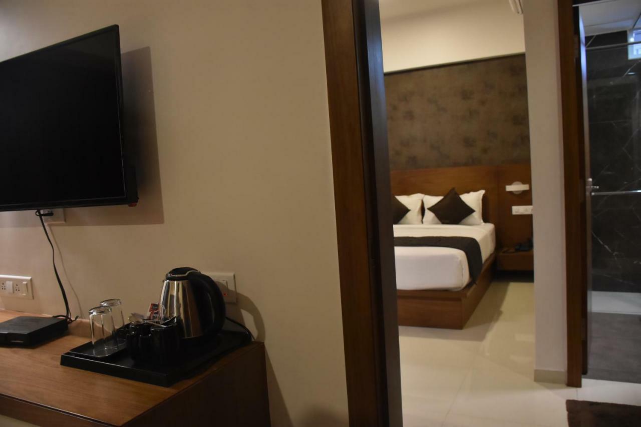 Heritage Inn Mysore Exterior photo