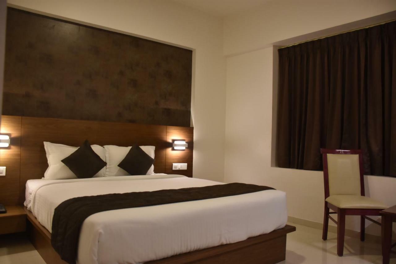 Heritage Inn Mysore Exterior photo